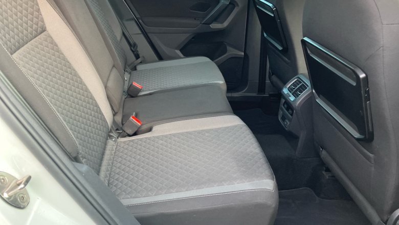 Volkswagen Tiguan 2.0 TDi 150 SE Nav 5dr Diesel Estate